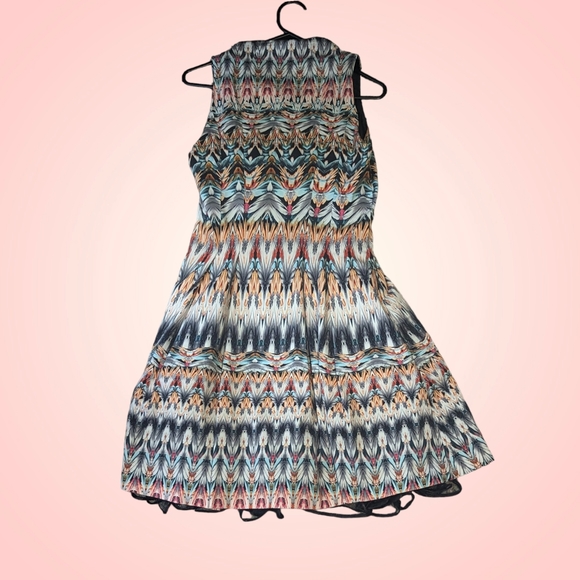 CUE sz8 fully line A-line dress in Aztec Moroccan style print - Picture 3 of 8